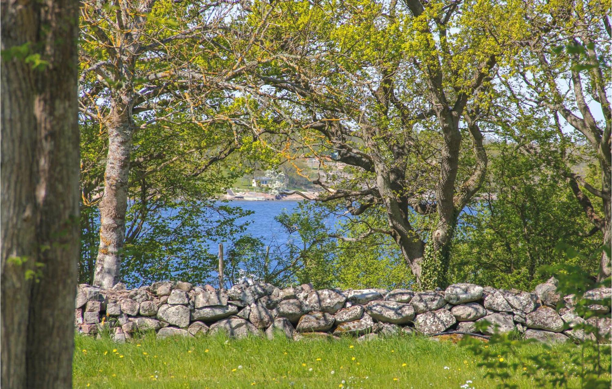 1 Bedroom Lovely Home In Sturkoe Bredavik  Buitenkant foto
